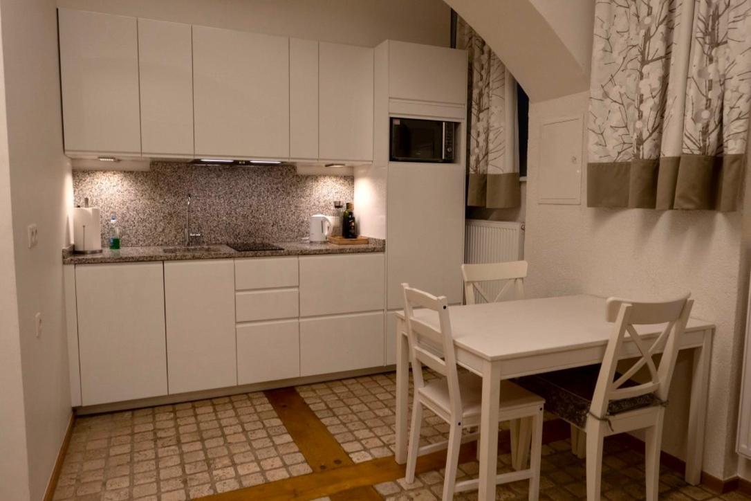 Modern Studios Near City Center Відень Екстер'єр фото